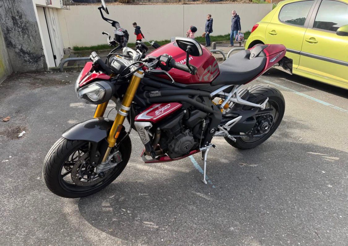 TRIUMPH  SPEED TRIPLE